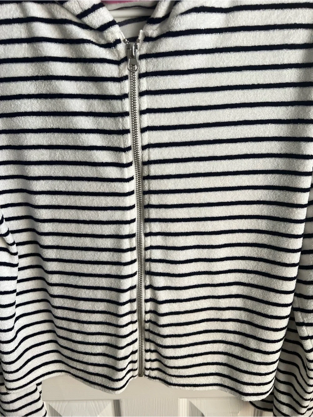 Starfit Black & White Striped Zip-Up Hoodie
